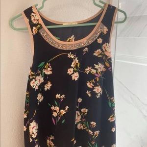 Le Lis Truxton Embellished Crew Neck Blouse (Stitch Fix) size small